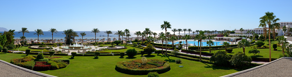 在豪华的酒店 沙姆沙伊赫 埃及海滩的全景