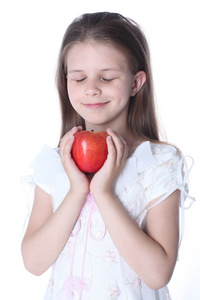 苹果在白色孤立的小女孩