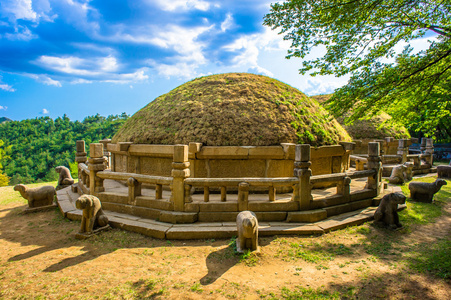 东北育才北墓王 kongmin, 14 世纪陵墓, 朝鲜照片
