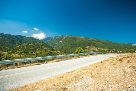 在山脉在奥林匹克山的路