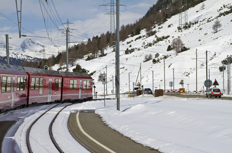 瑞士铁路道口图片