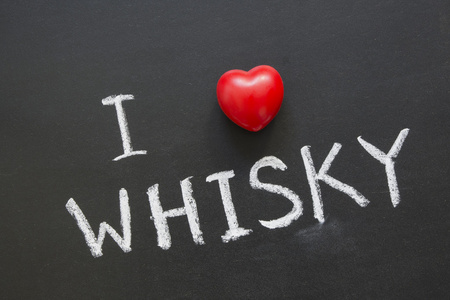 爱威士忌