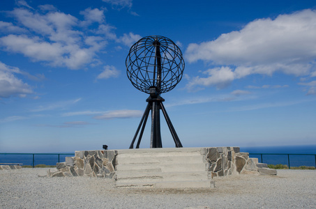 在北角象征地球  Nordkapp