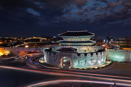 韩国传统地标苏赢取城堡