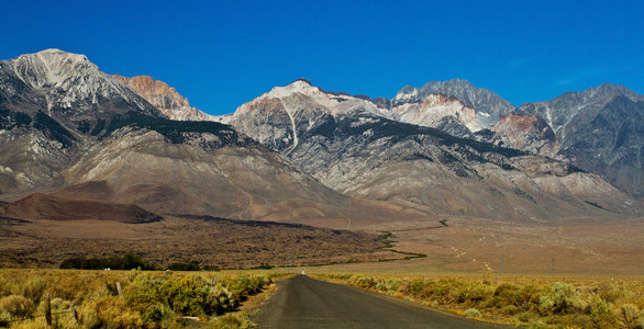 对山的路