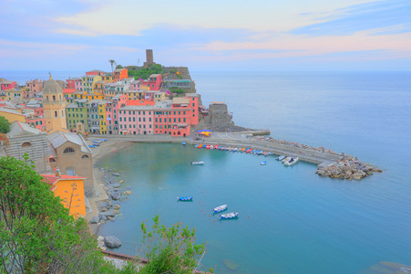 暮光之城的美丽 vernazza 村的风景