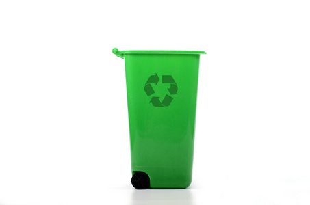 隔离空绿色塑料回收站