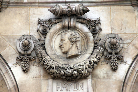 海顿歌剧的建筑细节巴黎国民