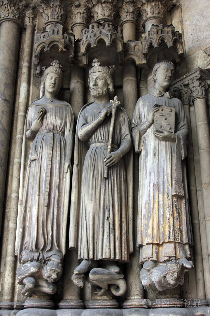 在巴黎圣母教堂镇圣日耳曼lauxerrois进入中世纪哥特式雕塑