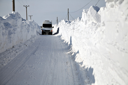 雪阻止道