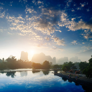 美丽的喀斯特山风景