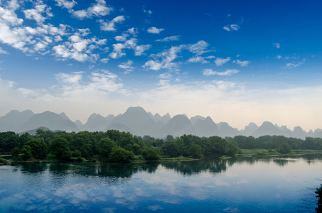 岩溶山区景观和反射