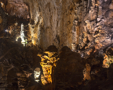 格罗塔吉甘泰巨型洞穴，sgonico。里雅斯特