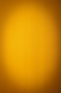 黄色波纹的纸板