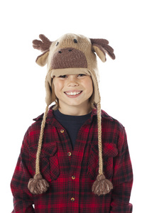 可爱的男孩，戴顶帽子驯鹿的肖像