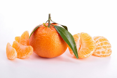 孤立的成熟橘