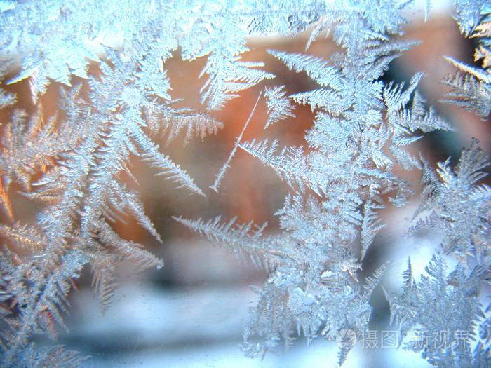 在冬天窗户上的冰霜模式
