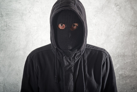 卑鄙的家伙图片