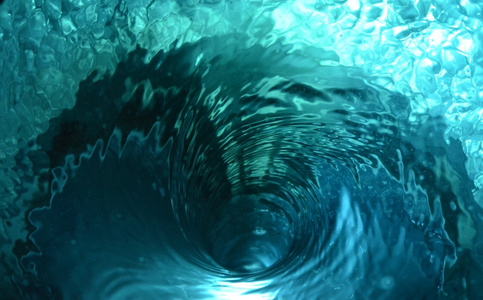 龙卷风台风涡旋饮用淡水旋转h2o流从海洋海滩景观的风暴出现的水龙卷