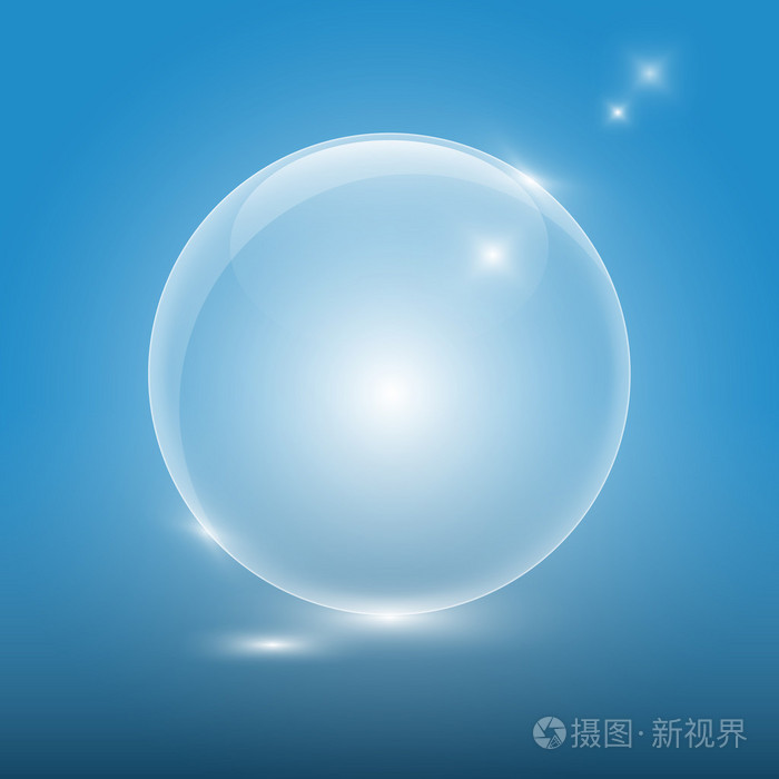 蓝色背景上的透明玻璃球