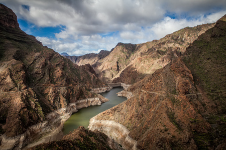 大坝在大加那利岛