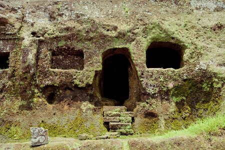 古龙卡维寺在巴厘岛