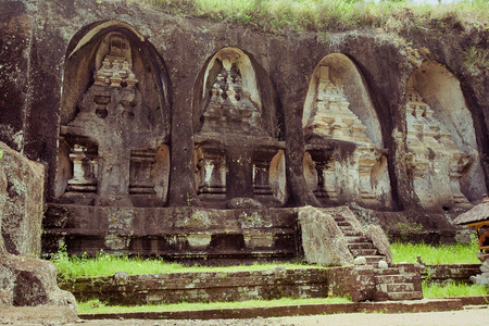 古龙卡维寺在巴厘岛