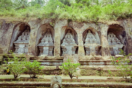 古龙卡维寺在巴厘岛