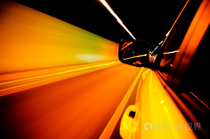 高速车隧道运动模糊