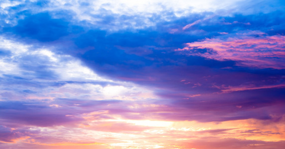 晚霞天空图片