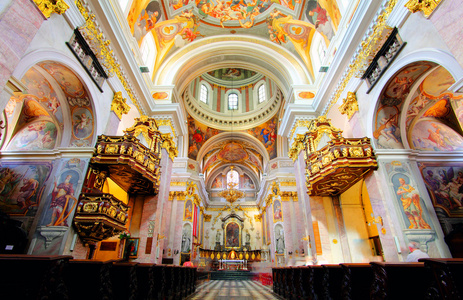 大教堂的内部圣尼古拉斯在卢布尔雅那斯洛文尼亚