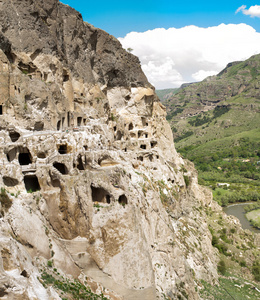 山和中世纪洞穴城修道院 vardzia，格鲁吉亚 外高加索的全景