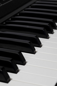 宏形象的钢琴键盘