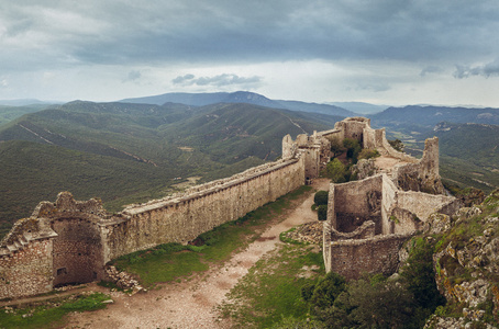 卡特里派城堡 peyrepertuse