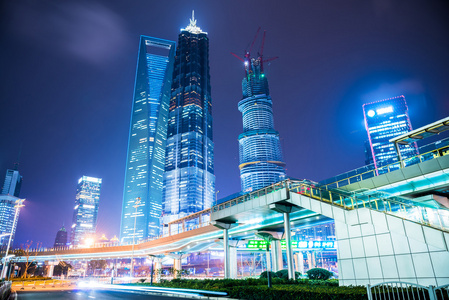 现代城市的夜景