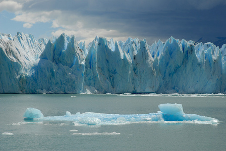 乌普萨拉冰川在阿根廷巴塔哥尼亚