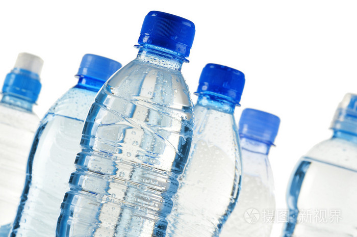 塑料瓶矿泉水上白色隔离