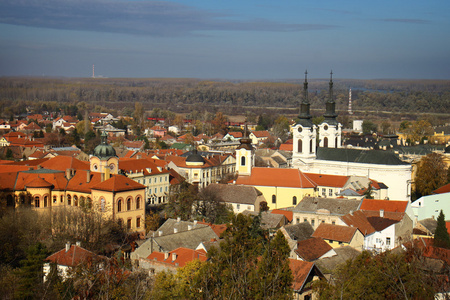 斯 karlovci 的全景