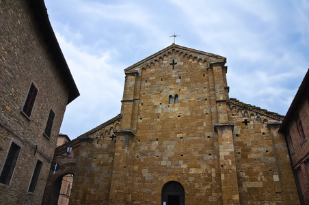 学院的 castellarquato 教堂。艾米利亚罗马涅区。意大利