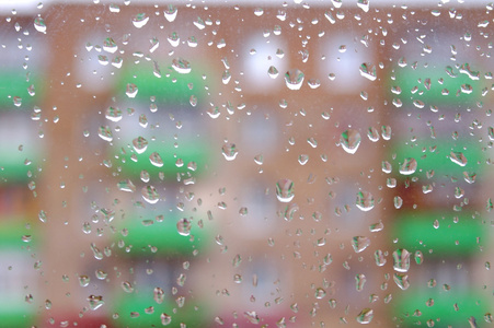 关于今天下雨的秋天教皇庁屋根