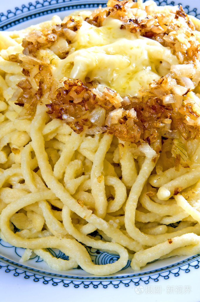 德国allgaeu的奶酪面条