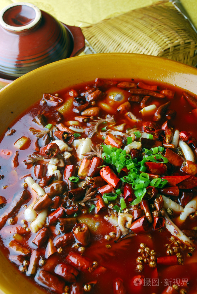 中国美味食品   红辣椒和猪的胃和鸭血