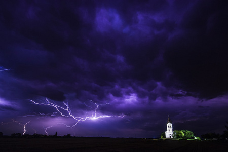 雷雨闪电颜色图片