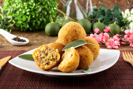 arancini 米和肉