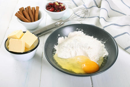 烤鸡蛋和面粉