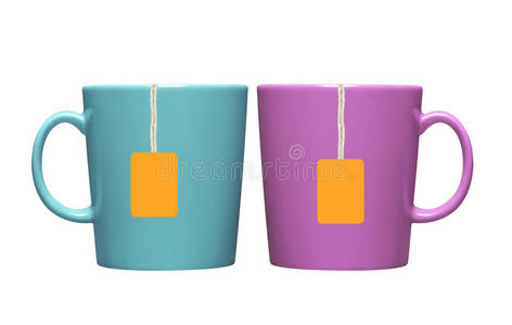 两个杯子和茶包，白色上有橙色标签