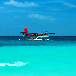马尔代夫的双水獭水上飞机照片