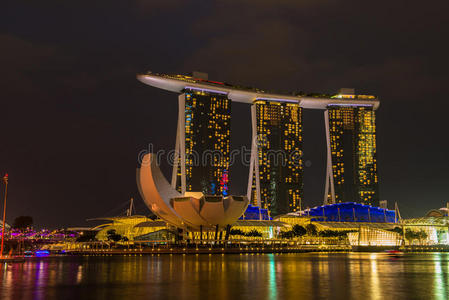 新加坡滨海湾沙滩夜景