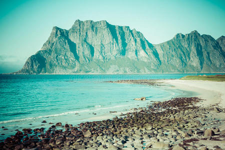 挪威洛弗顿群岛的埃格姆海滩美景