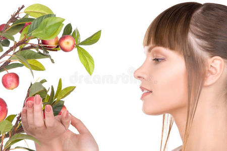 可爱的苹果枝女人